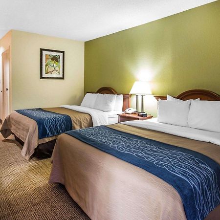 Quality Inn Darien-North Brunswick Extérieur photo