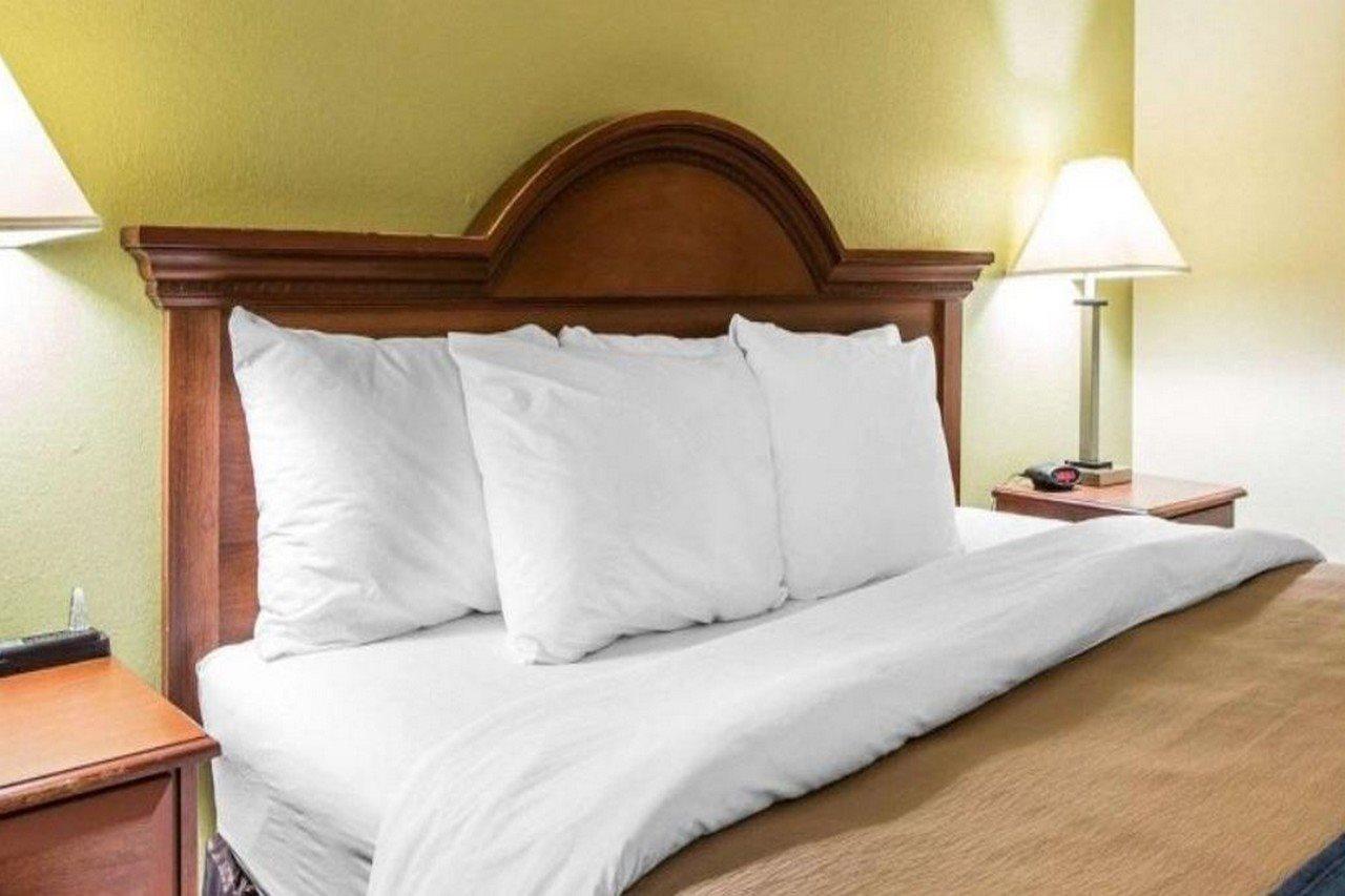 Quality Inn Darien-North Brunswick Extérieur photo