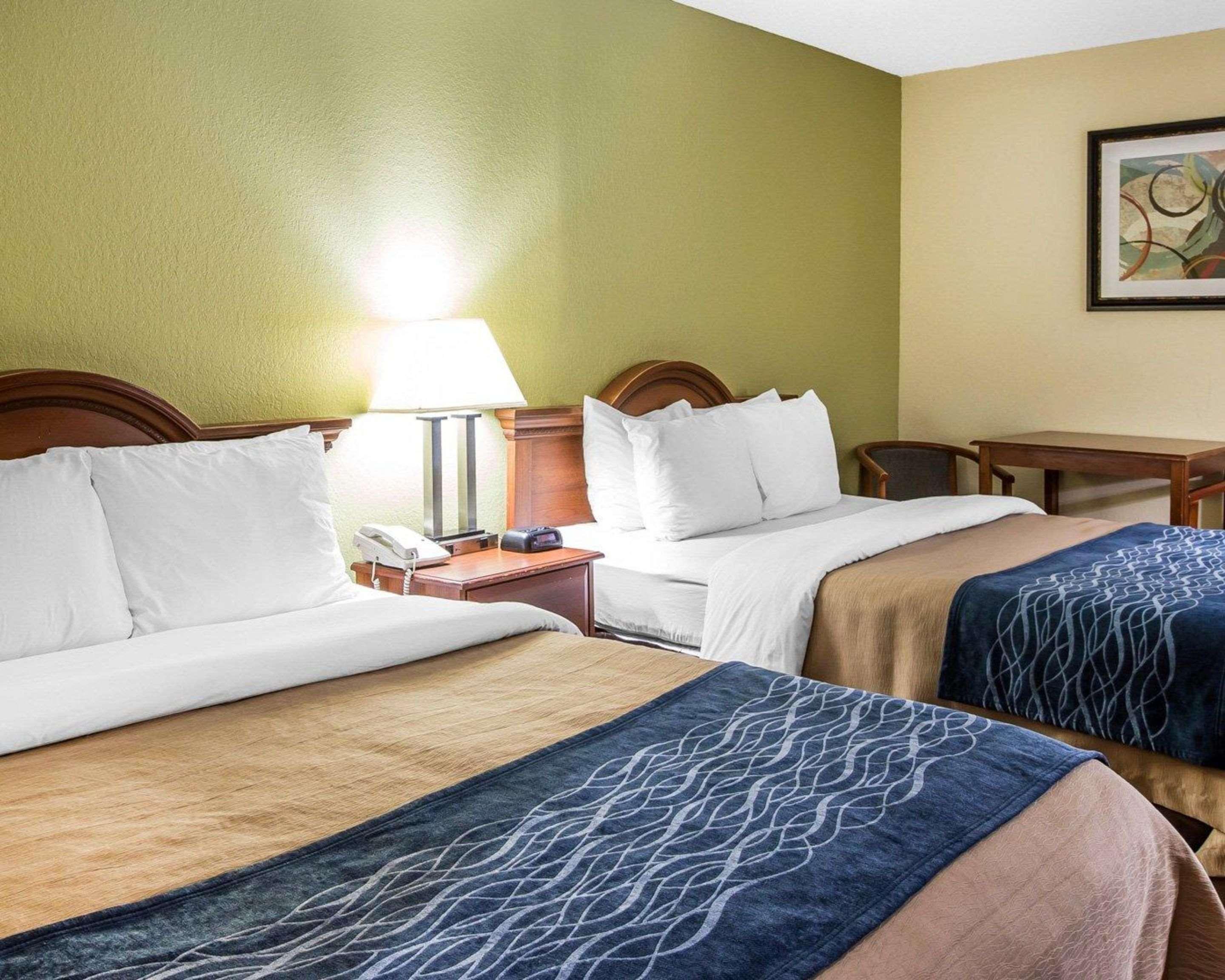 Quality Inn Darien-North Brunswick Extérieur photo