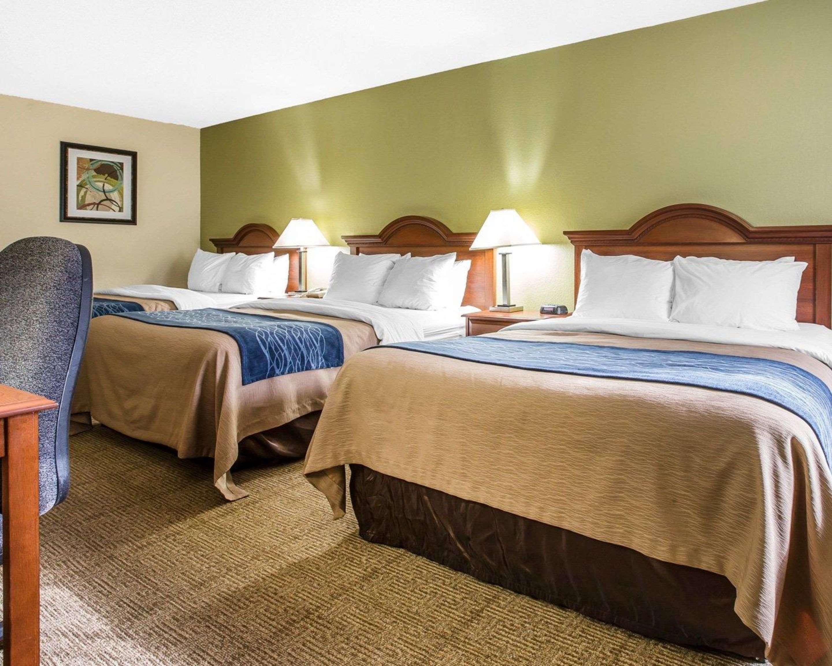Quality Inn Darien-North Brunswick Extérieur photo