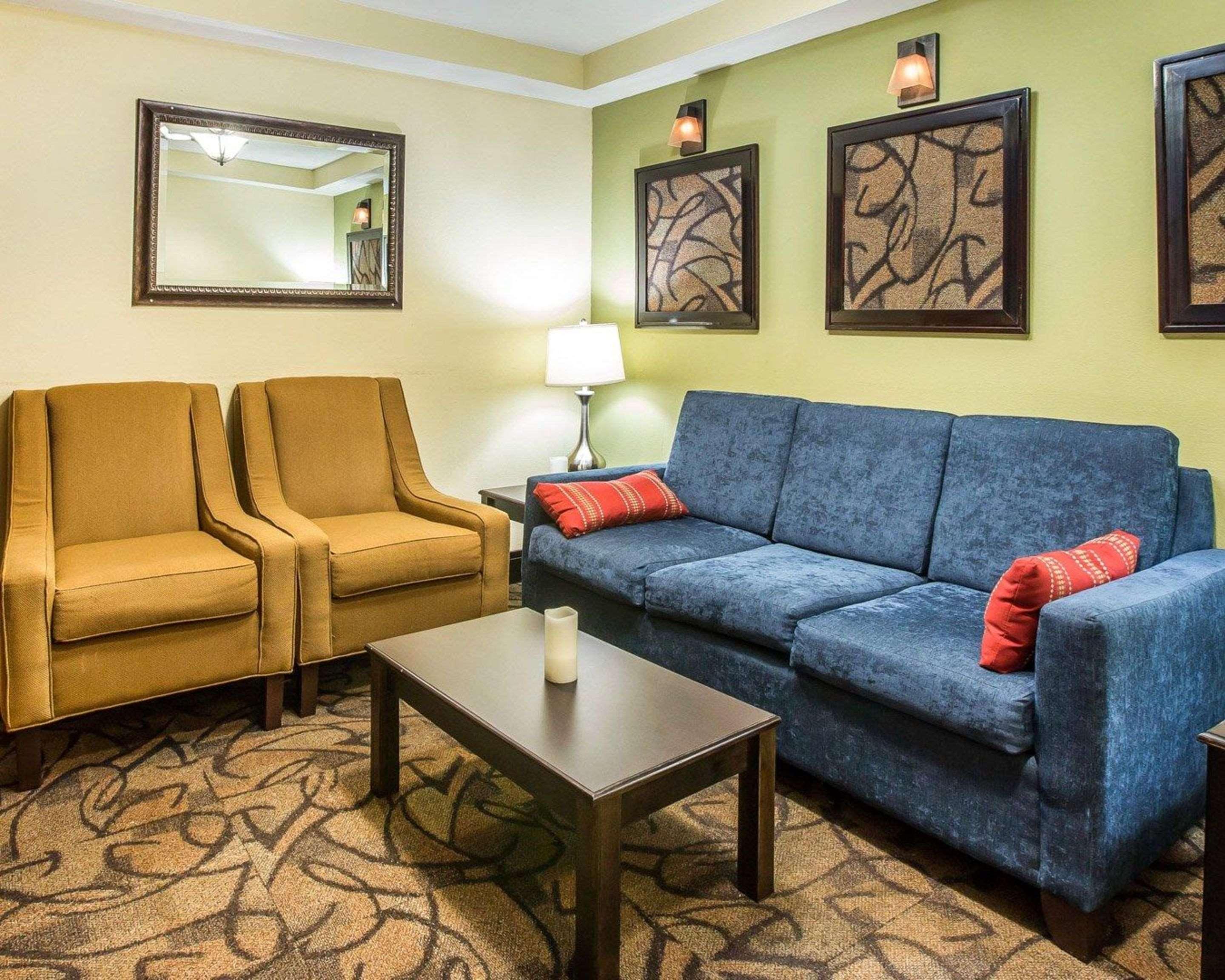 Quality Inn Darien-North Brunswick Extérieur photo
