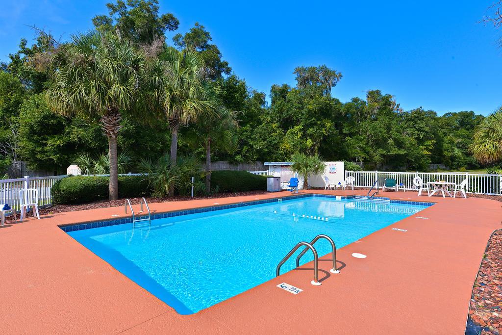 Quality Inn Darien-North Brunswick Extérieur photo